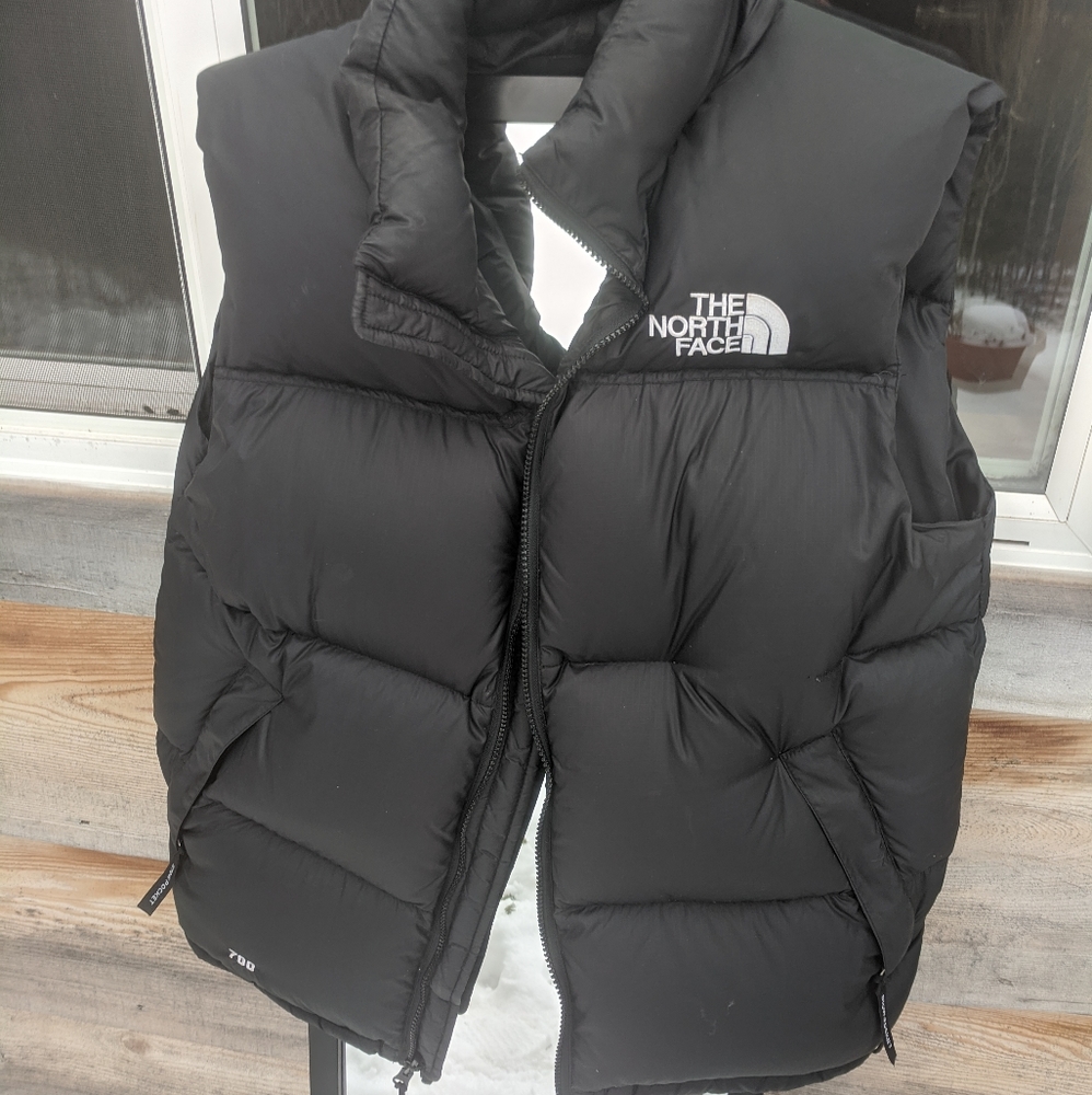 The North Face 700 Puffer Vest in Black Men's M